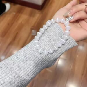 White agate bracelet